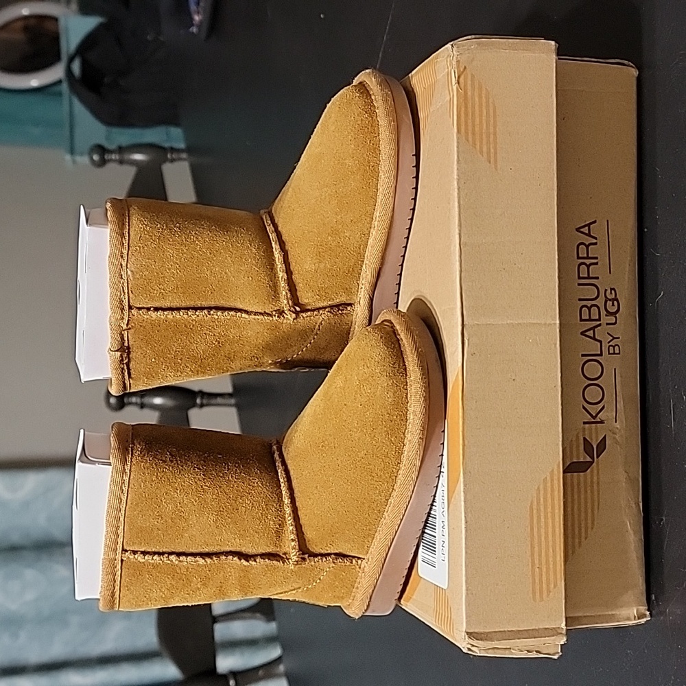 UGG Koolaberra Classic II Weather Short chestnut color boots size 6 - Picture 3 of 12